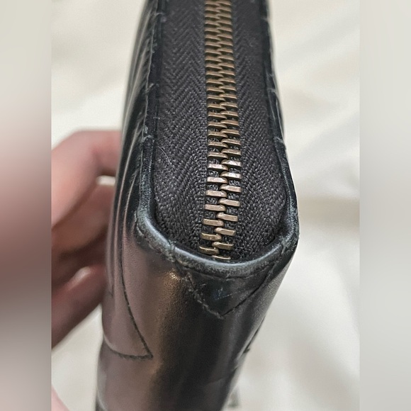 GUCCI GG Marmont Black Quilted Matelasse Leather Zip Around Wallet (443123.2149) - Picture 9 of 13